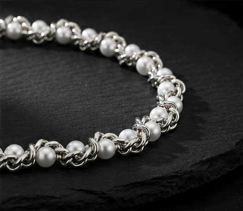 The Amour Link Necklace