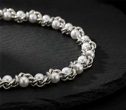 The Amour Link Necklace