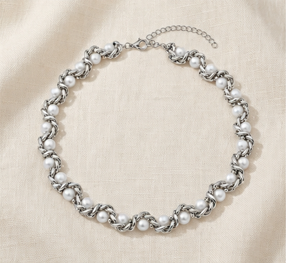 The Amour Link Necklace